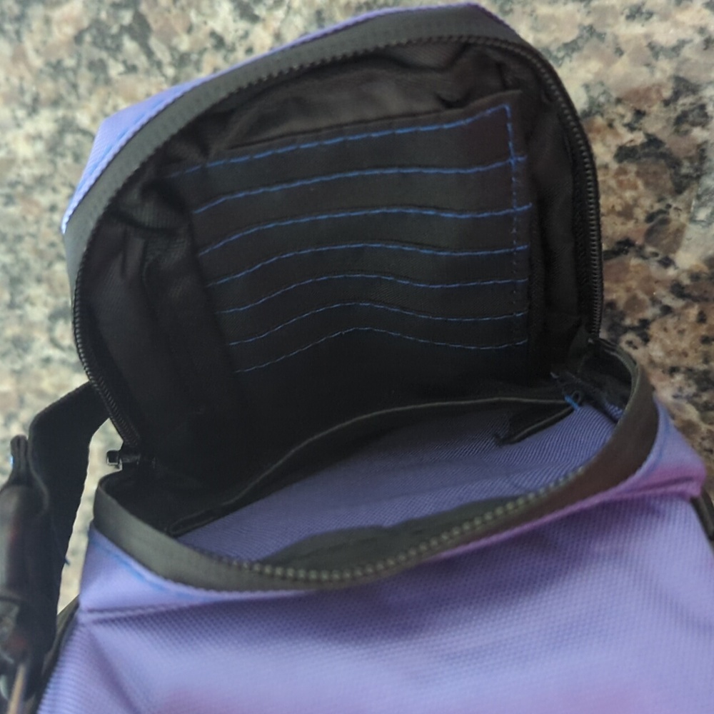 Arca Purple and Black Hydro Carrier - Picture 5 of 5